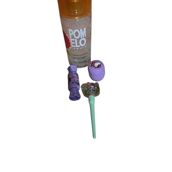 Kevin & Coco 40-Color Eyeshadow Palette Set + Lipsticks & Kawaii Beauty Bundle - Picture 5 of 5